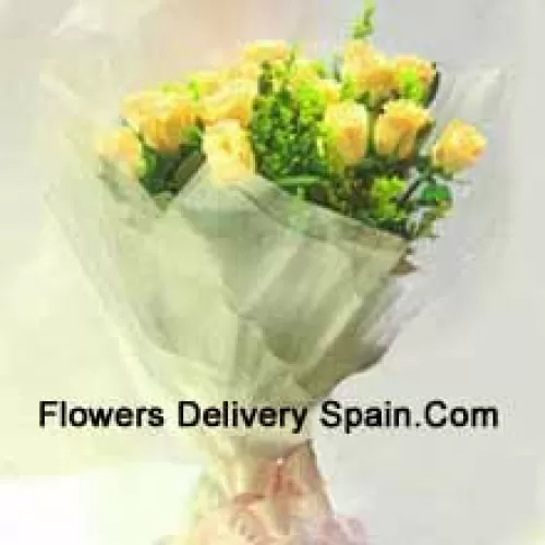 Bunch Of 11 Yellow Roses With Seasonal Fillers